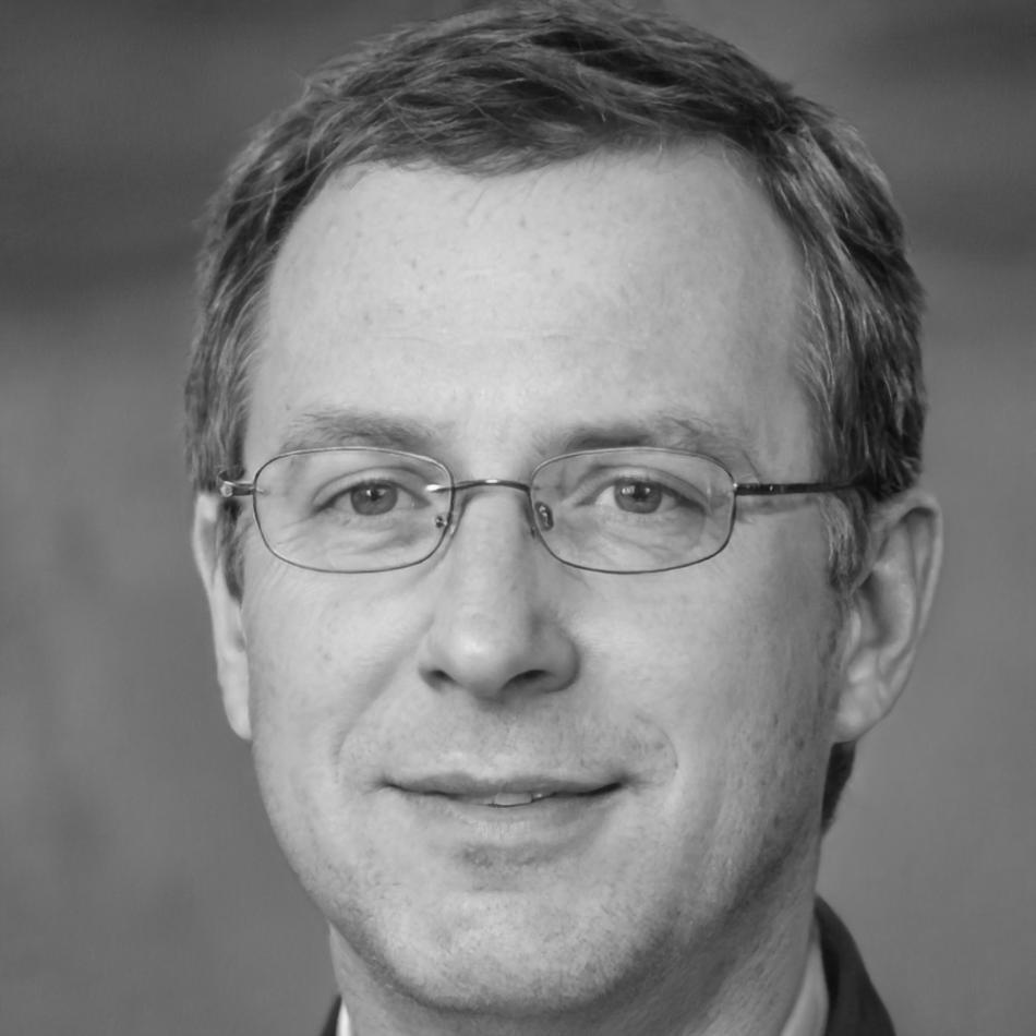 Portrait of Orest Havrylyshyn, photography student sharing his learning experience